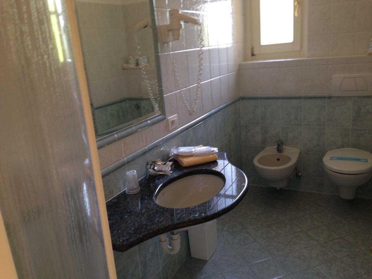 Hotel Villa Delle Palme Cannobio Extérieur photo